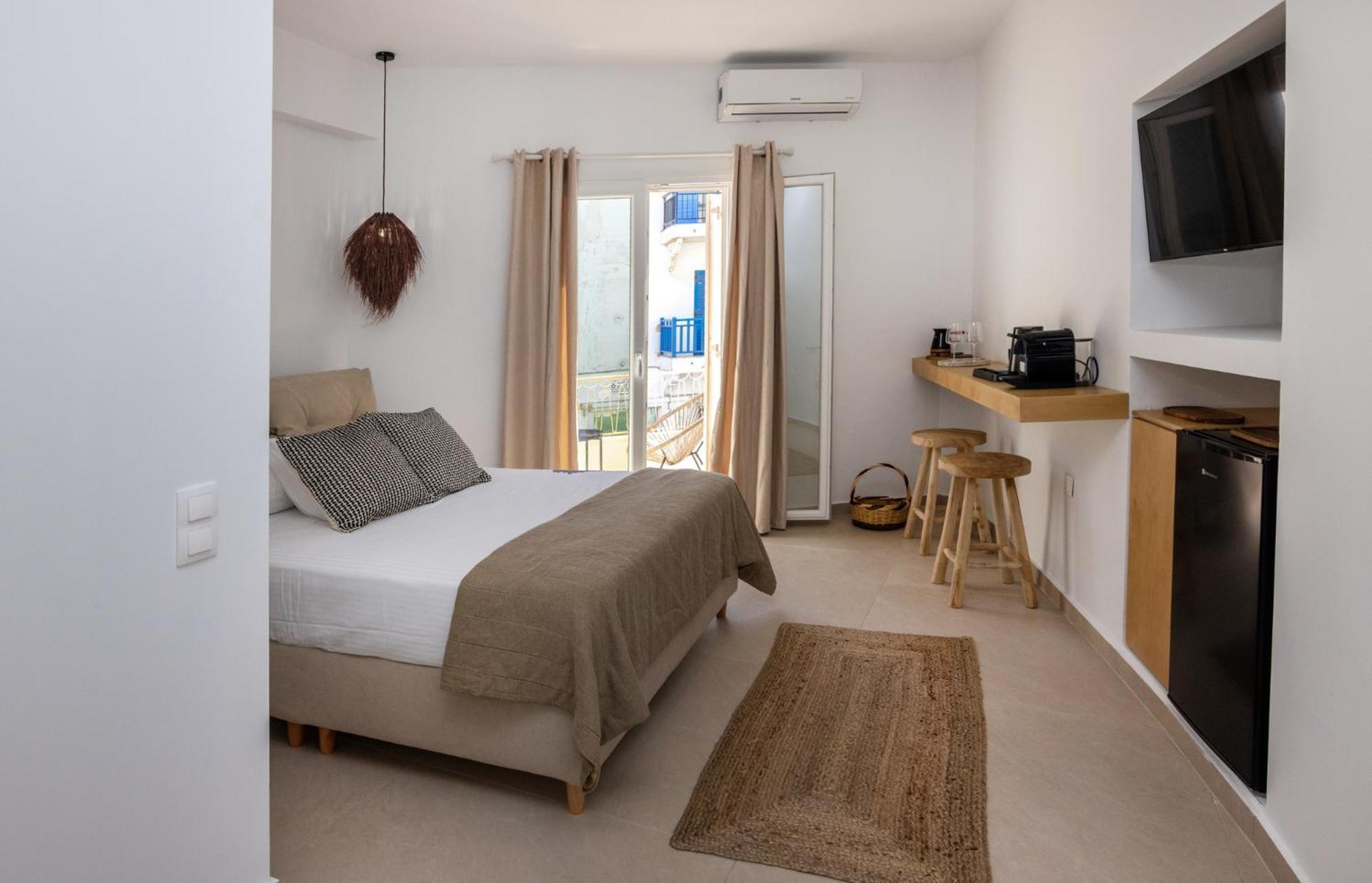 Alora Suites Tínos エクステリア 写真