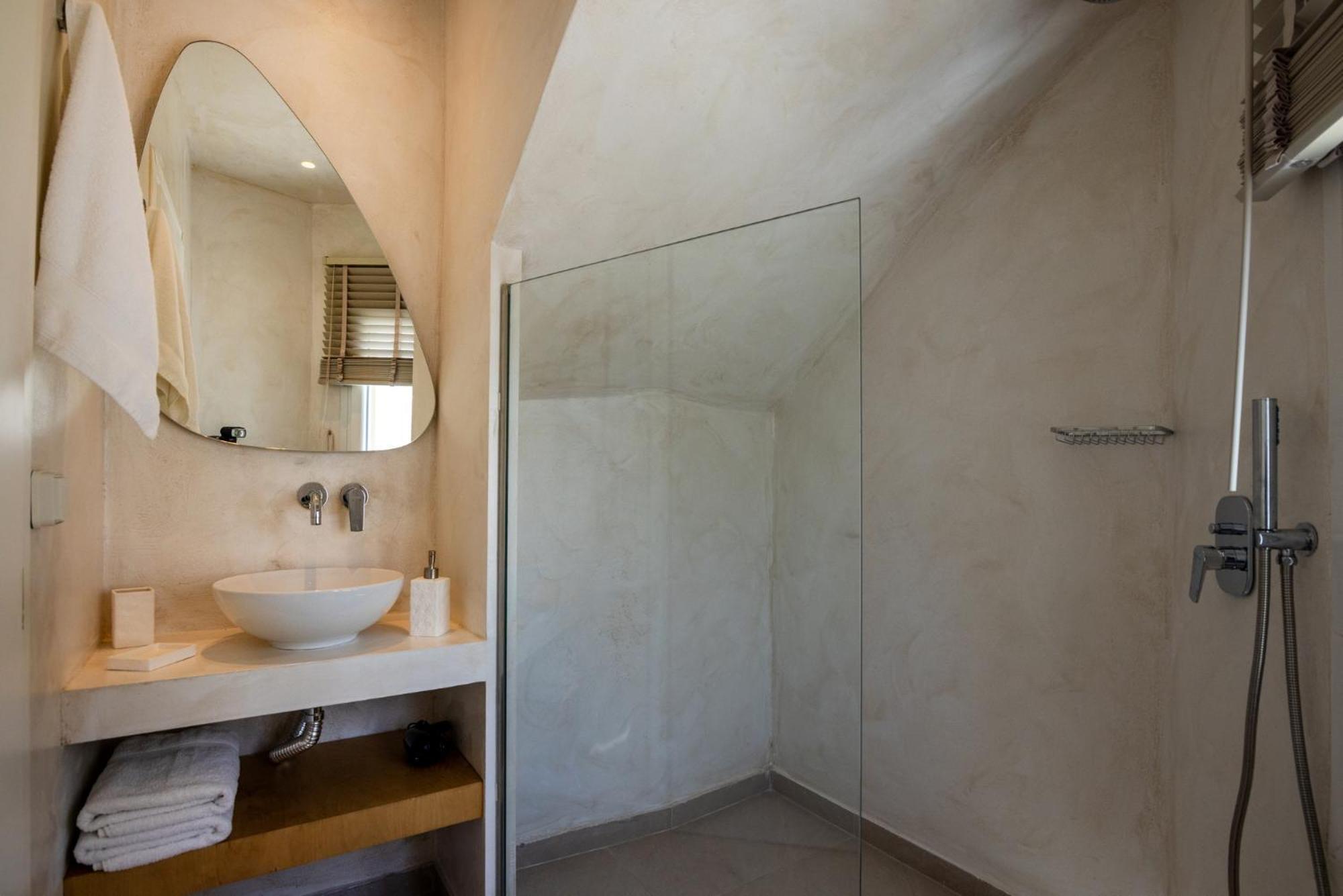 Alora Suites Tínos 部屋 写真